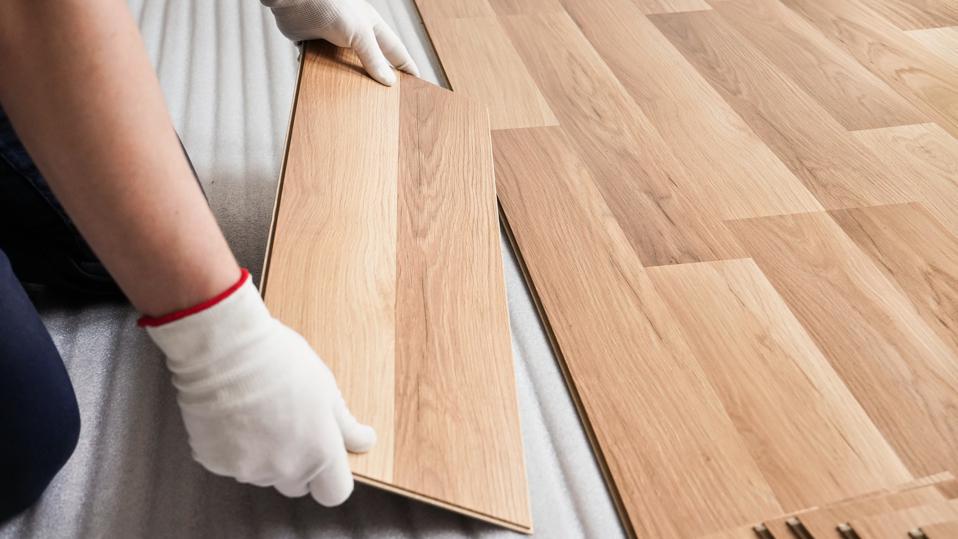 Why Wood Laminate Flooring is Friendly in UAE?