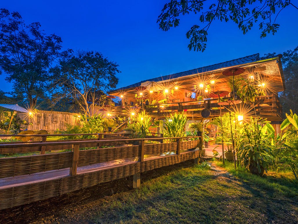 Trending landscaping lighting ideas to make your yard beautiful